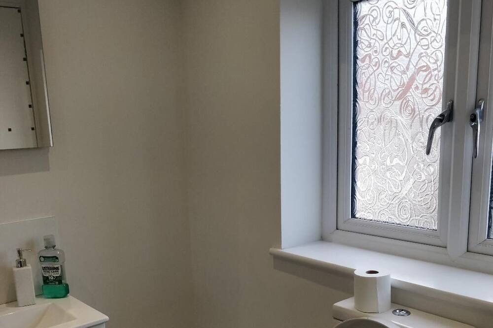 Photo of Bathroom in Cray Valley East