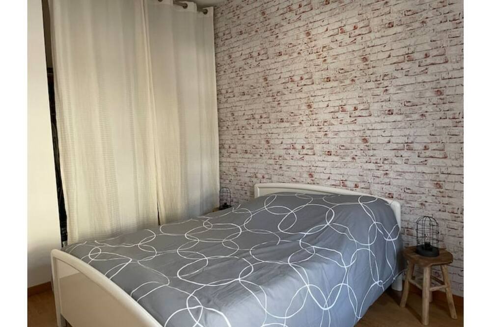 Photo of Bedroom in Dol-de-Bretagne