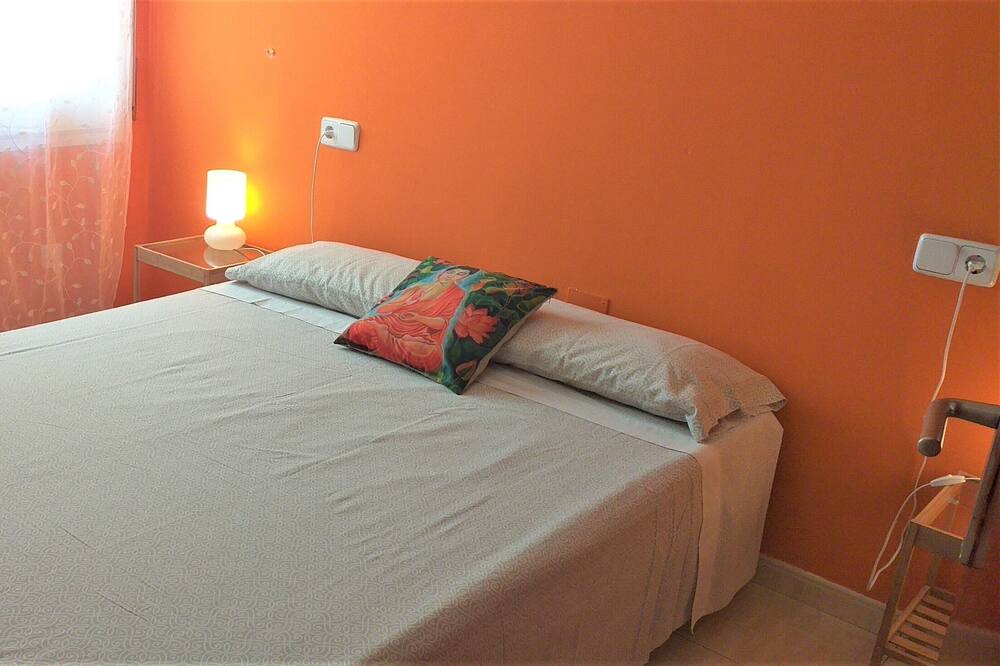 Photo of Bedroom in Besalu