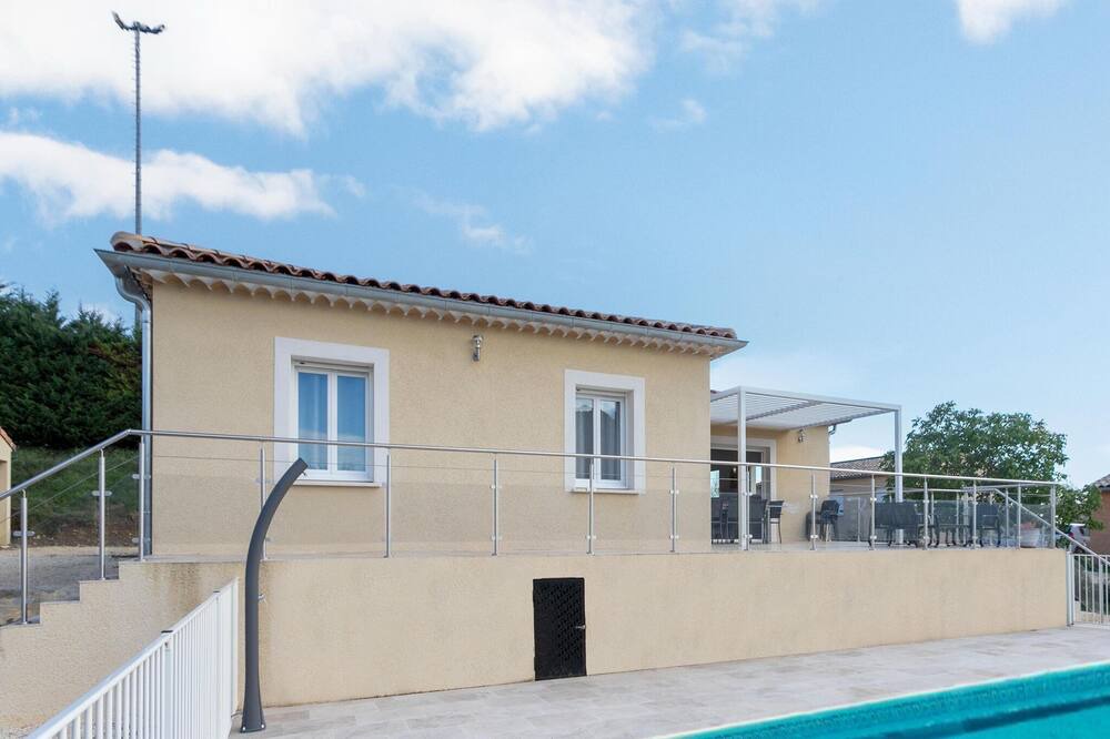 Photo of Outdoor in Saint-Sauveur-de-Cruzieres