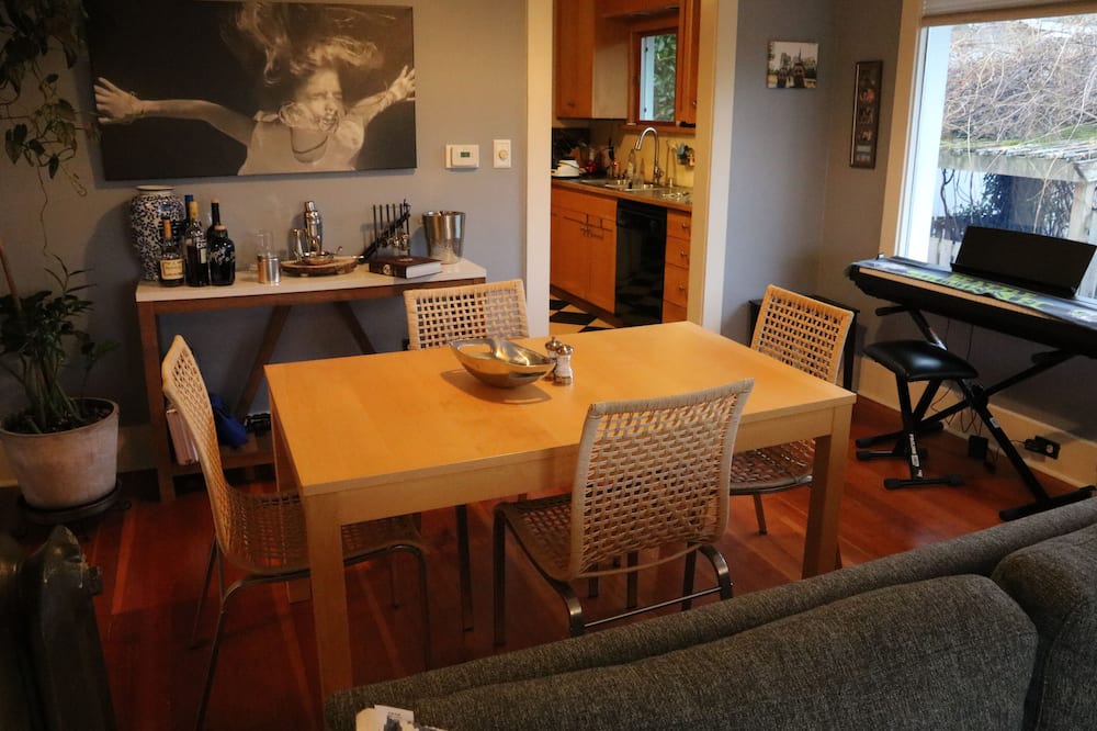 Photo of Bedroom in Genesee