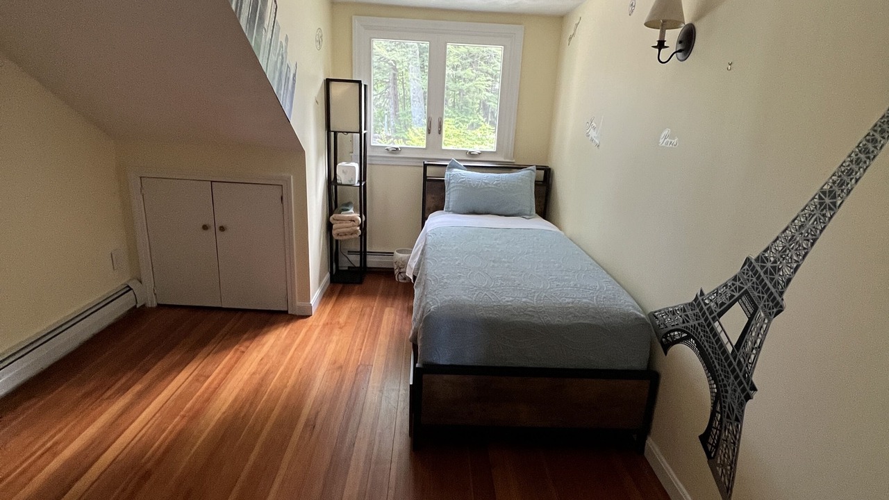 Photo of Bedroom in Westhampton