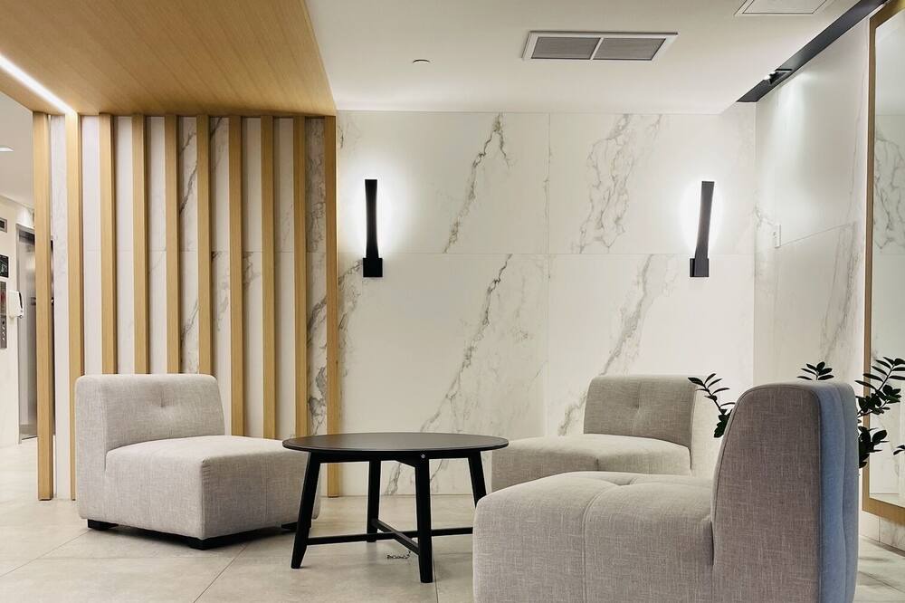 Photo of Livingroom in Pointe-Saint-Charles