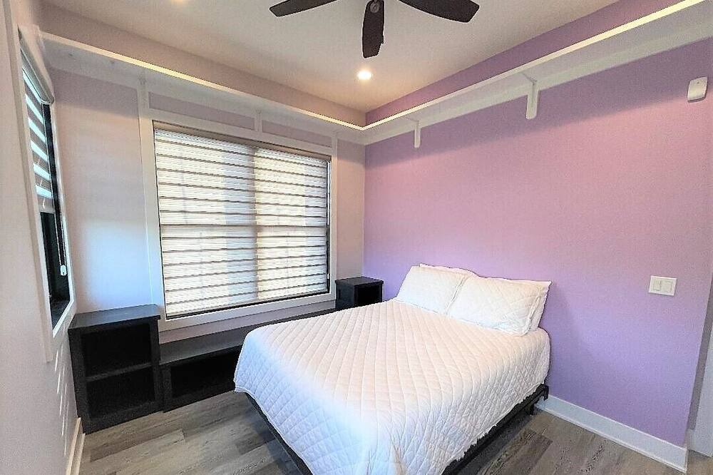 Photo of Bedroom in Winterset