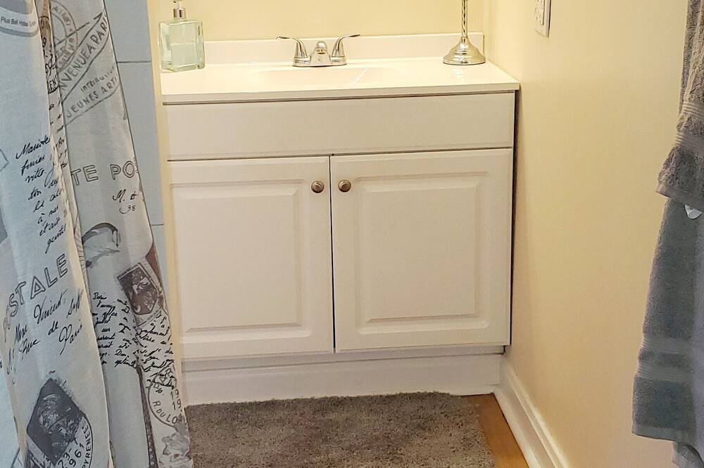 Photo of Bathroom in Sharon