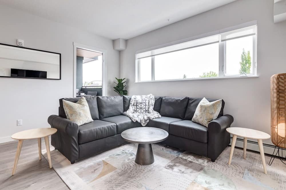 Photo of Livingroom in Marda Loop