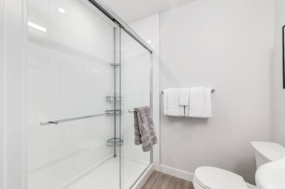 Photo of Bathroom in Marda Loop