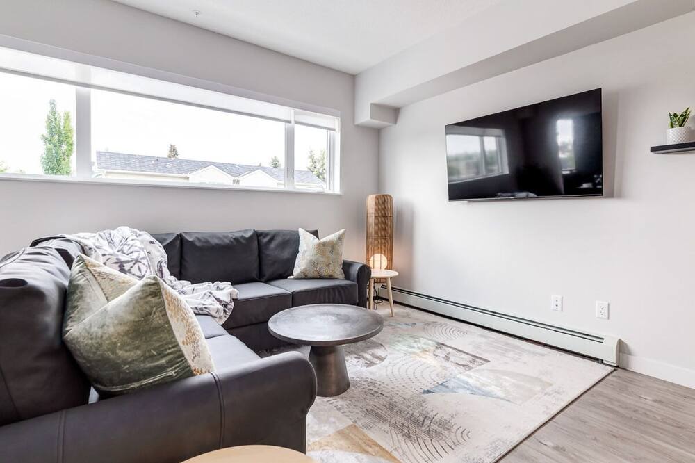 Photo of Livingroom in Marda Loop