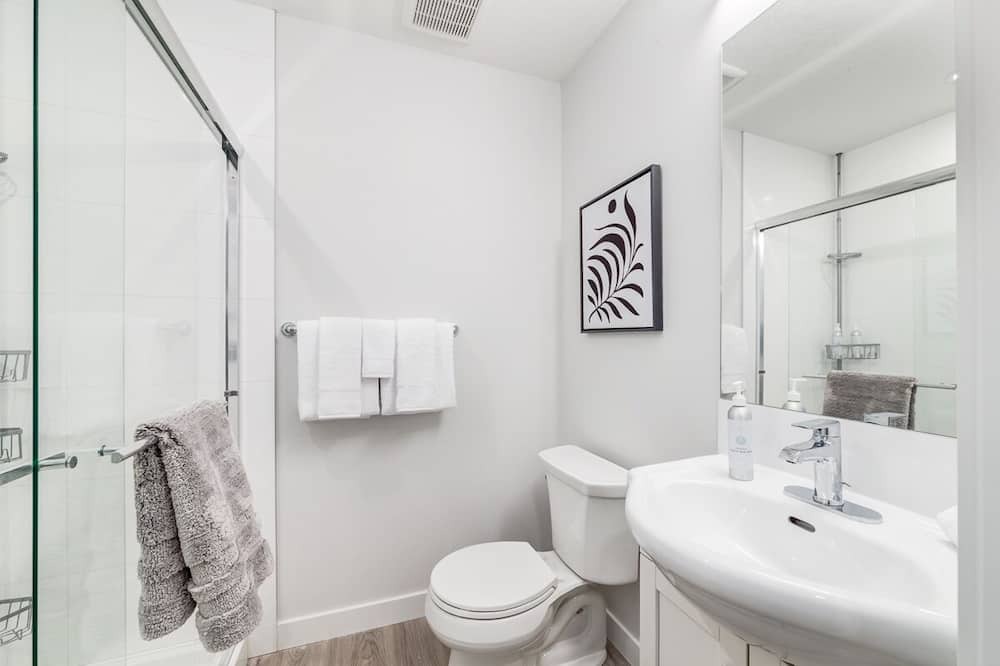Photo of Bathroom in Marda Loop