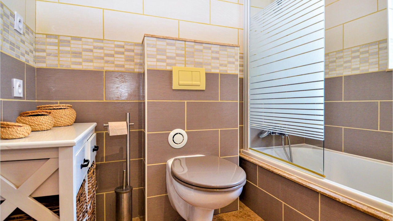 Photo of Bathroom in Saint-Hippolyte-de-Montaigu
