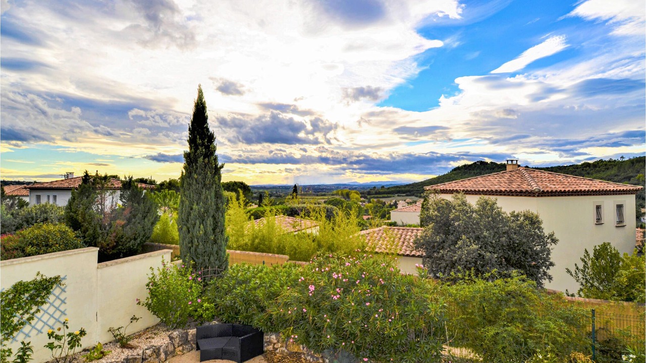 Photo of Outdoor in Saint-Hippolyte-de-Montaigu