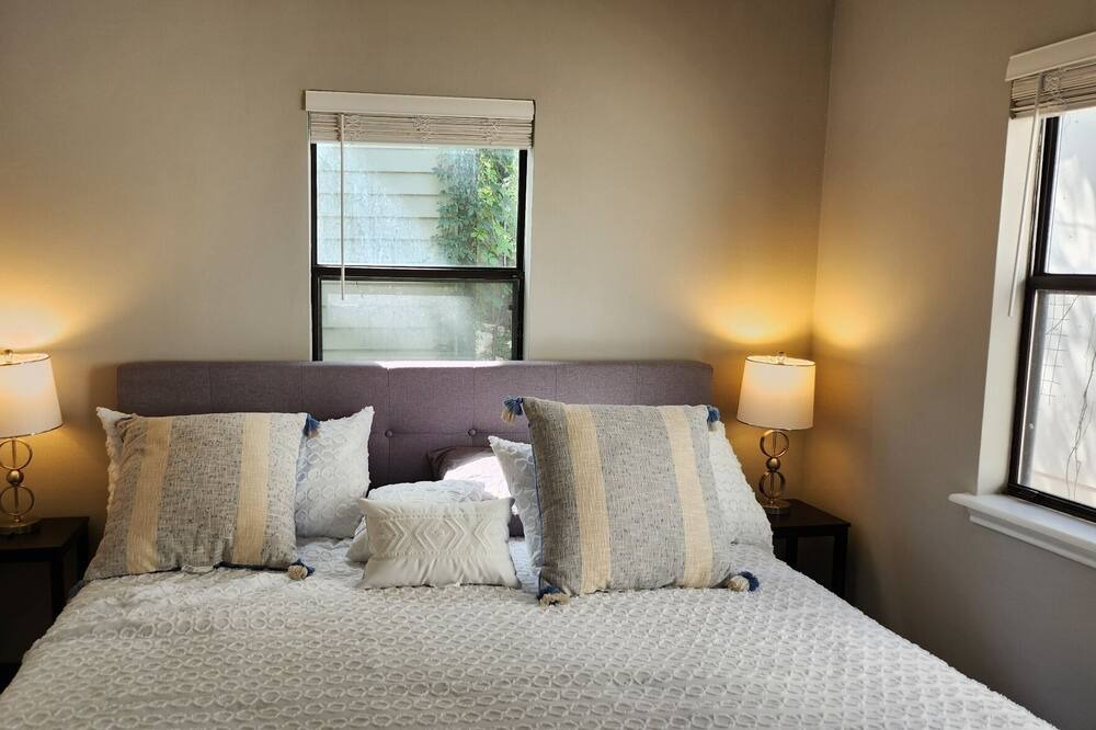 Photo of Bedroom in Tarrytown