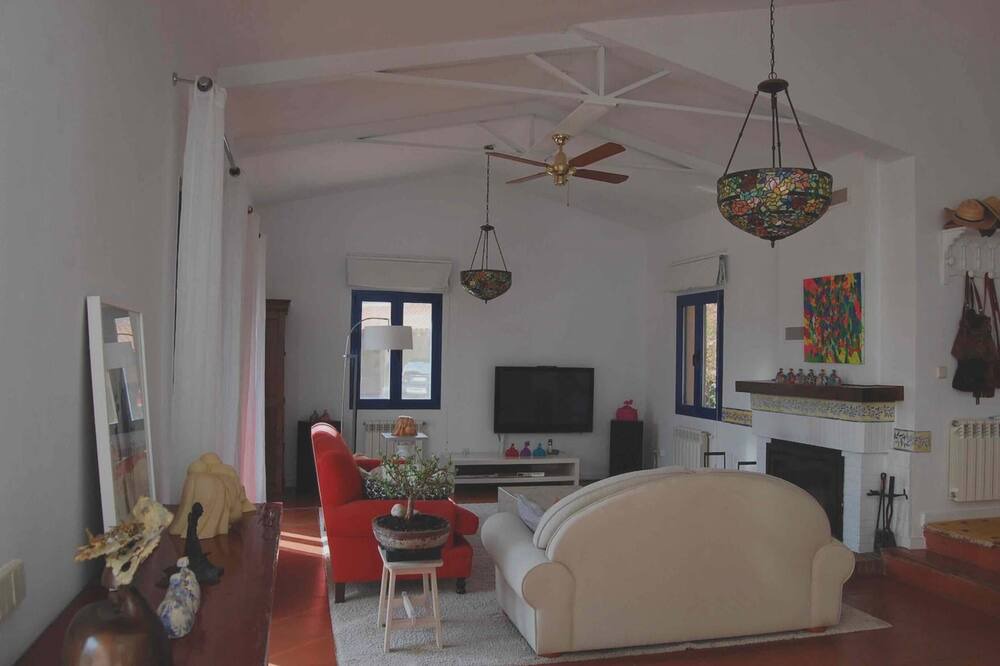 Photo of Livingroom in Uceda