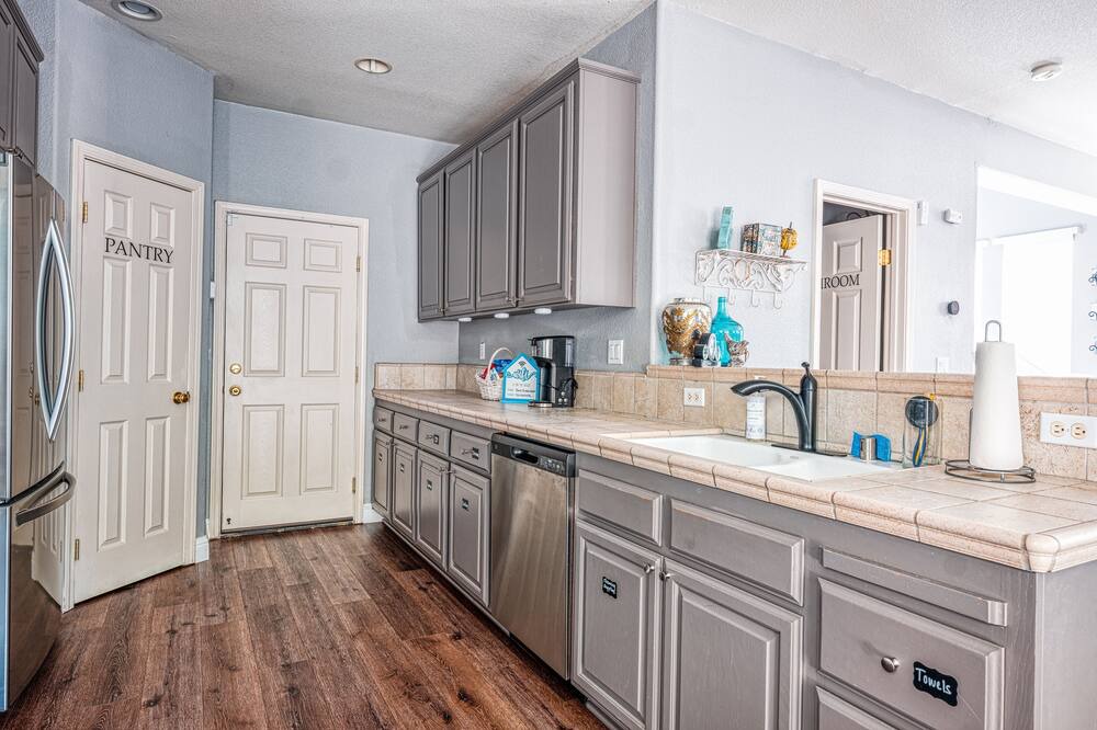 Photo of Kitchen in Regency Park