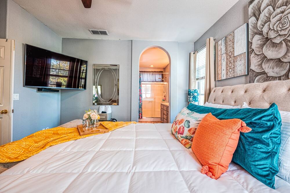 Photo of Bedroom in Regency Park