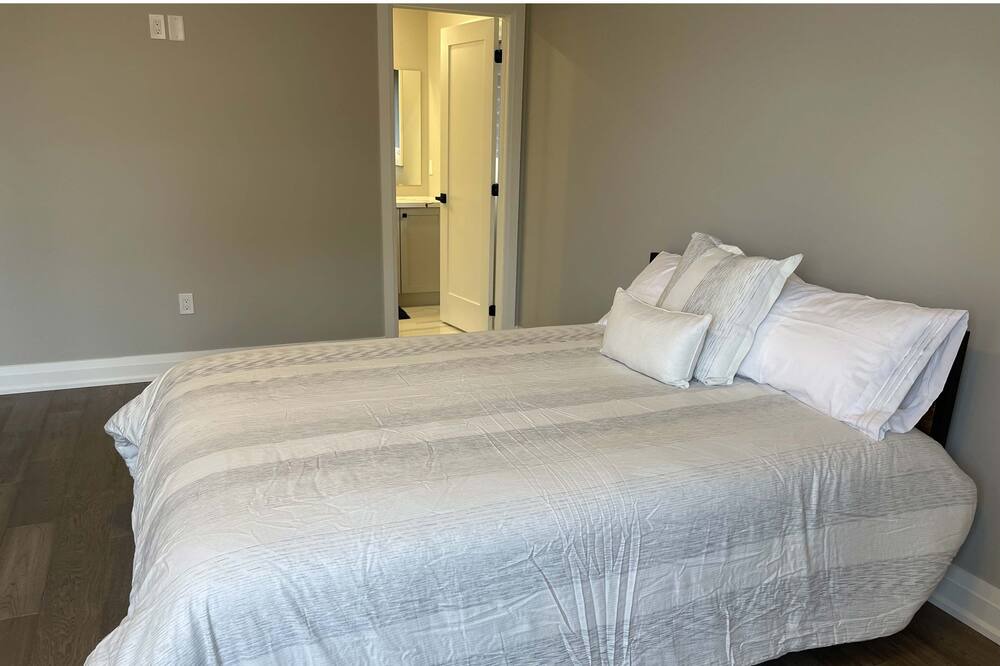 Photo of Bedroom in Oshawa