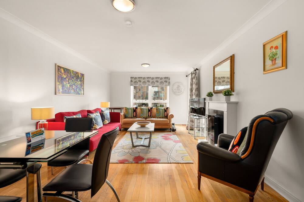 Photo of Livingroom in Rotherhithe