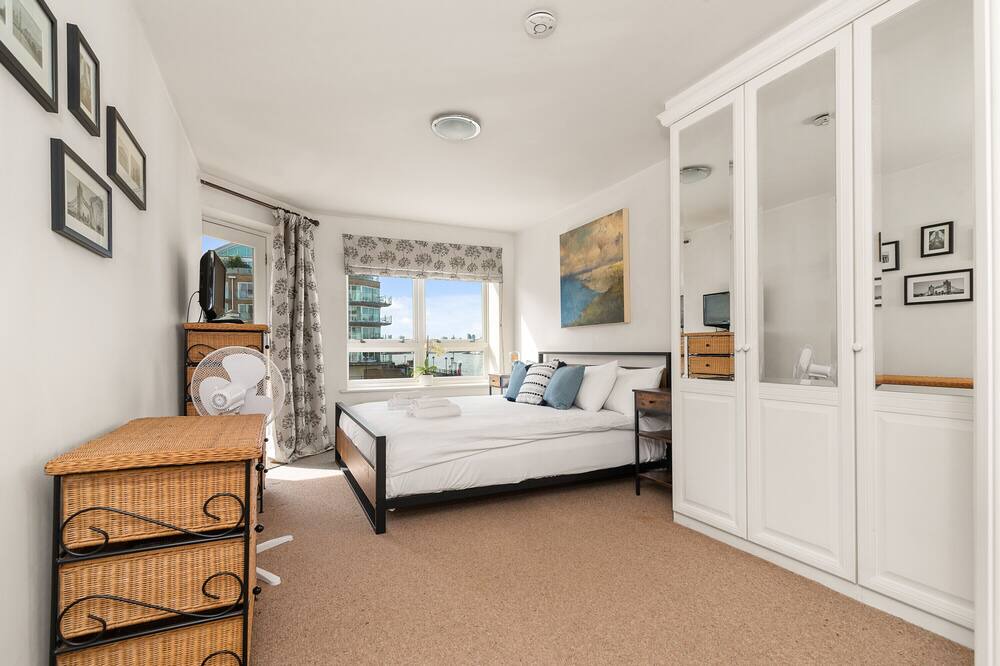 Photo of Bedroom in Rotherhithe