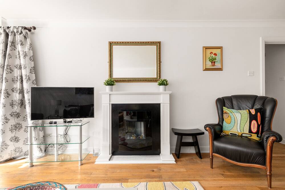 Photo of Livingroom in Rotherhithe