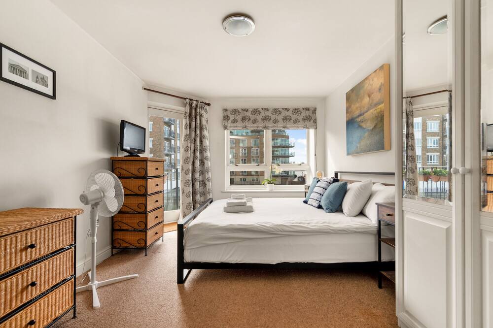 Photo of Bedroom in Rotherhithe