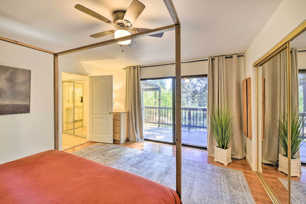 Photo of Bedroom in Pollock Pines