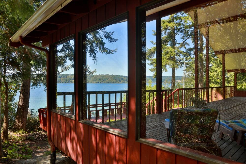 Photo of Patio Balcony in Whidbey Island