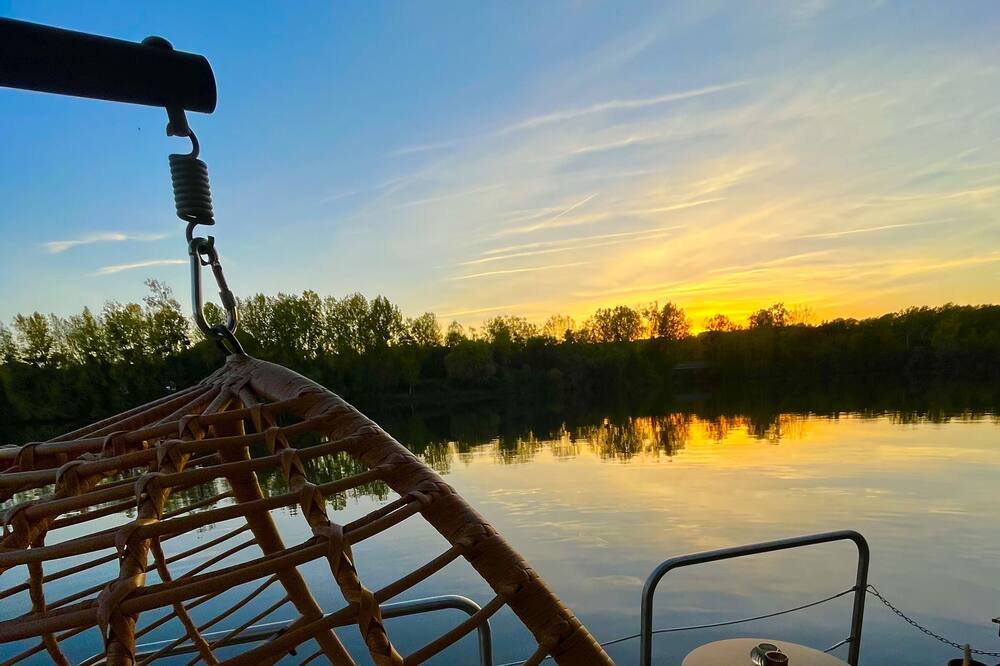 Photo of Outdoor in Guernes
