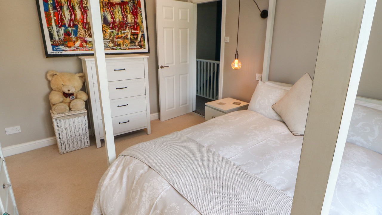 Photo of Others in Honley