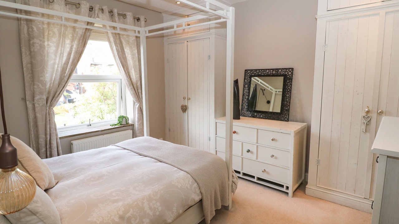 Photo of Others in Honley