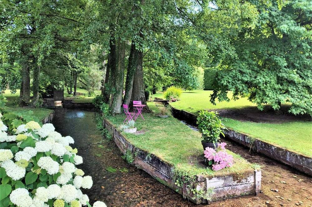 Photo of Outdoor in Ellecourt