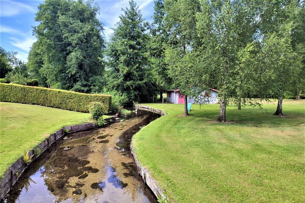 Photo of Outdoor in Ellecourt