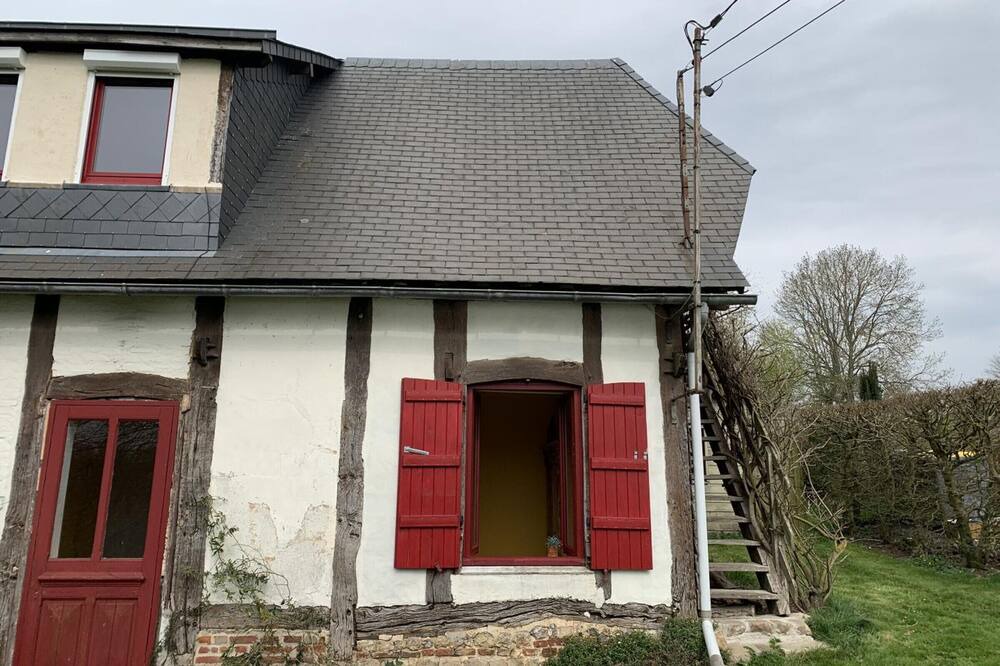 Photo of Outdoor in Saint-Maclou-de-Folleville