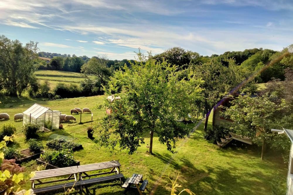 Photo of Outdoor in Saint-Maclou-de-Folleville