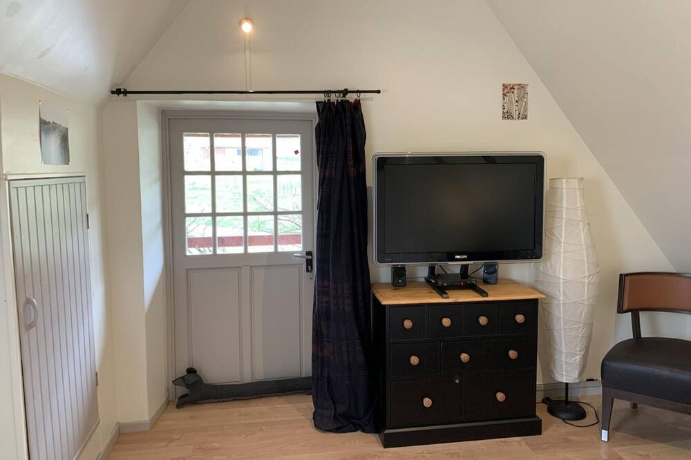 Photo of Bedroom in Saint-Maclou-de-Folleville