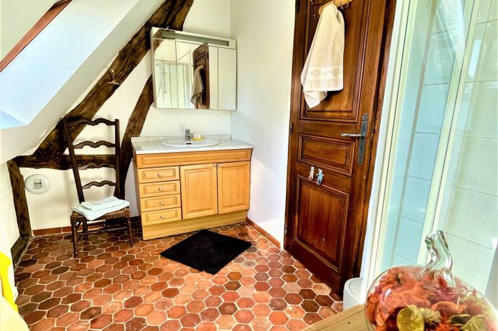 Photo of Bedroom in Isneauville