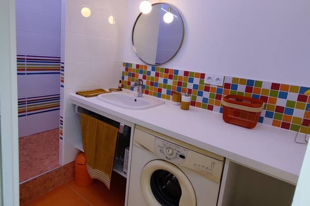 Photo of Bathroom in Downtown Le Havre