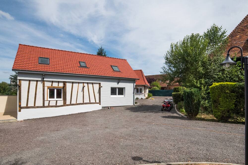 Photo of Outdoor in Neufchatel-en-Bray