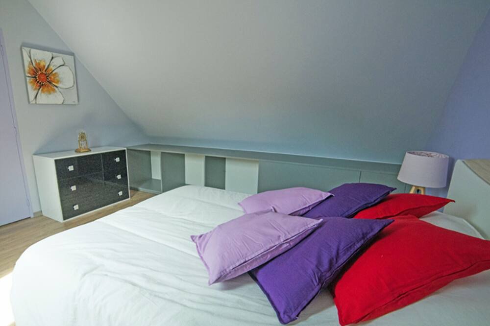 Photo of Bedroom in Neufchatel-en-Bray