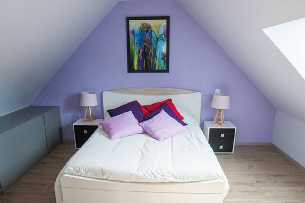 Photo of Bedroom in Neufchatel-en-Bray