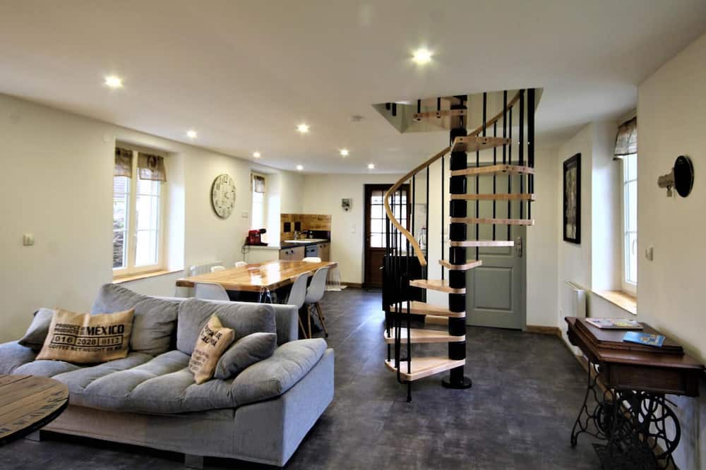 Photo of Livingroom in Envermeu