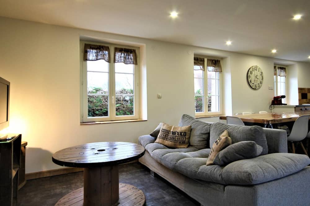 Photo of Livingroom in Envermeu