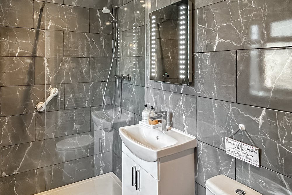 Photo of Bathroom in Forest of Dean