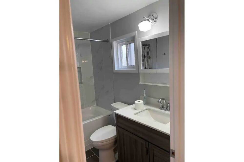 Photo of Bathroom in Halton Regional Municipality