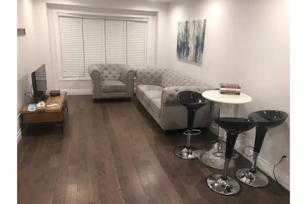 Photo of Bedroom in Halton Regional Municipality