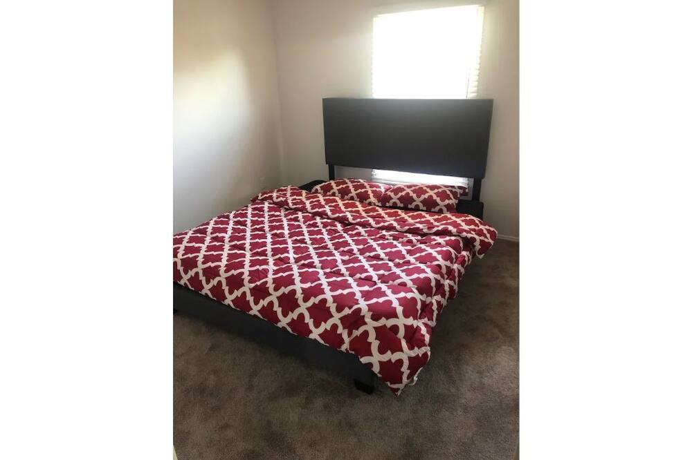 Photo of Bedroom in Halton Regional Municipality
