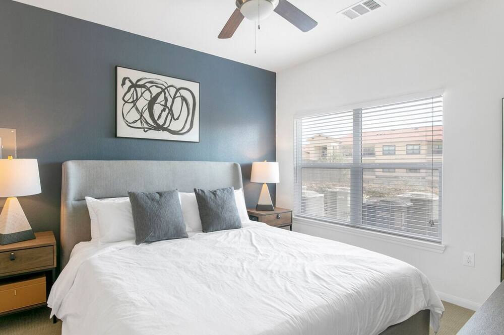 Photo of Bedroom in McNeil