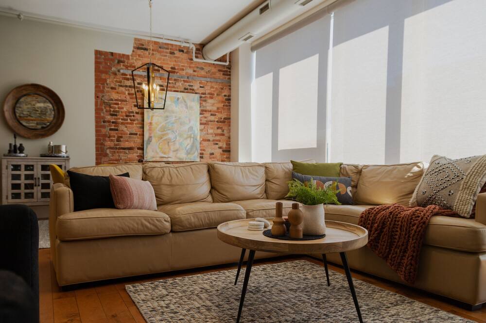 Photo of Livingroom in Kingston