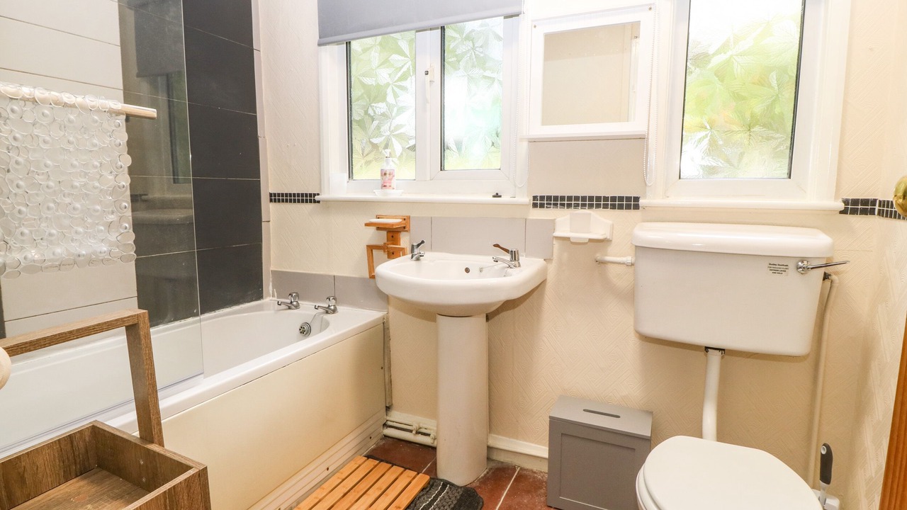 Photo of Others in Malltraeth