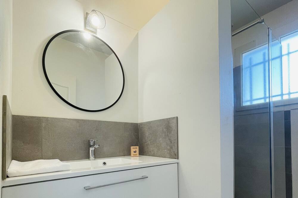 Photo of Bathroom in Chambray-les-Tours