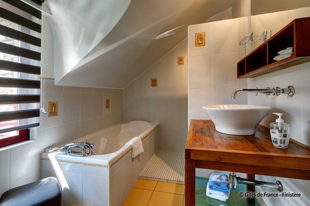 Photo of Bathroom in Briec